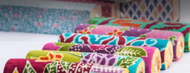 Keunikan Kek Gulung Corak Batik Jadi Rebutan Ramai
